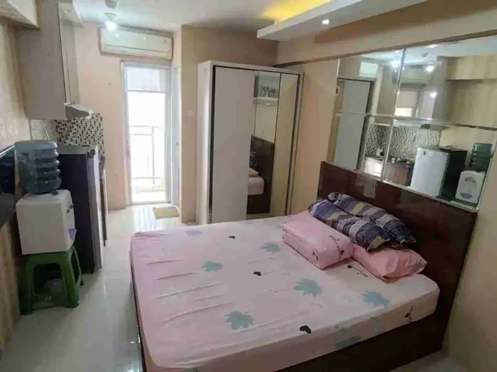 Sewa Studio Furnished Samping Mall Bassura ada Waterheater