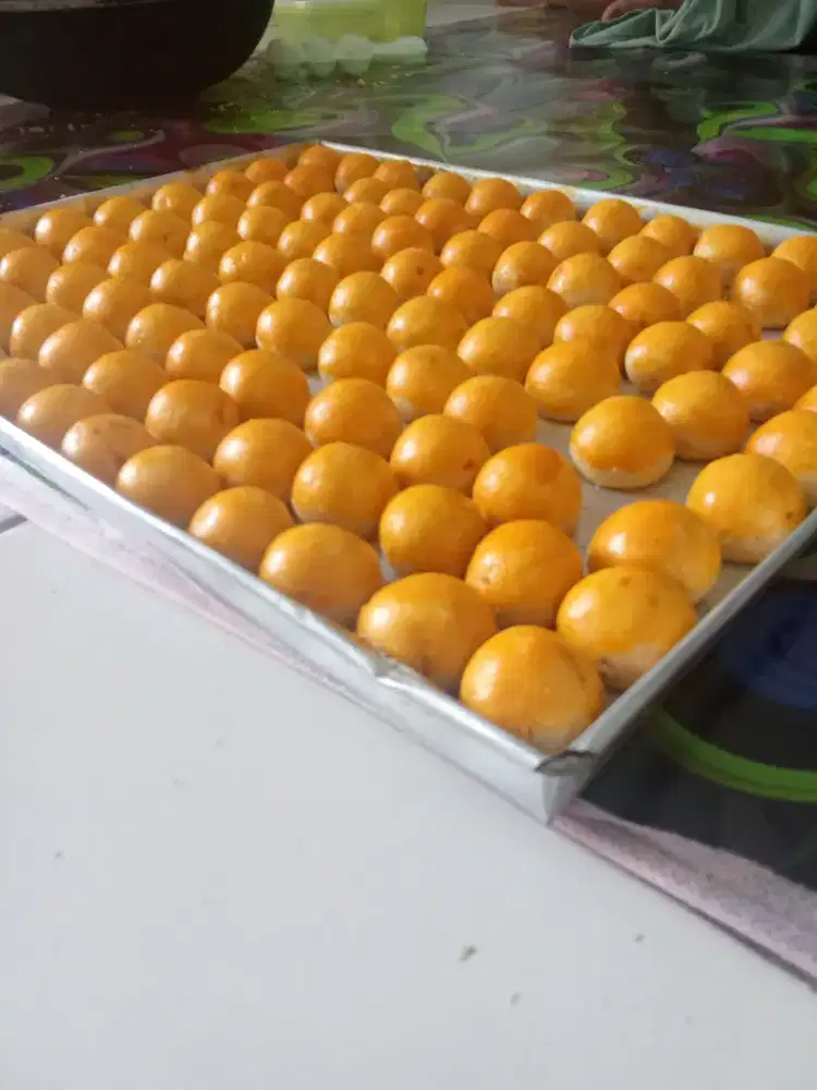 Dibutuhkan pekerja perempuan yang bisa untuk cetak kue dan serabutan