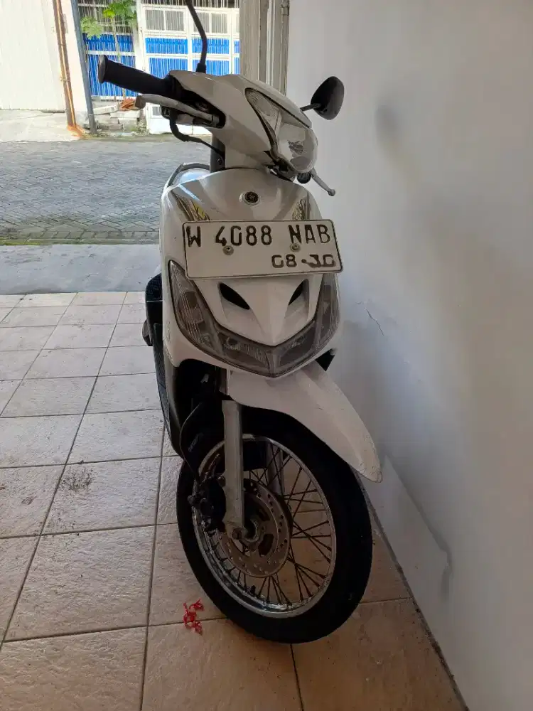 Mio sporty putih 2010 ON