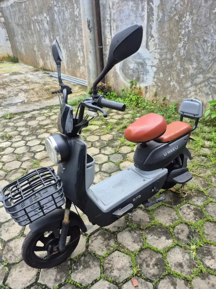 Uwinfly sepeda listrik D7D baru dipakai 6 bulan