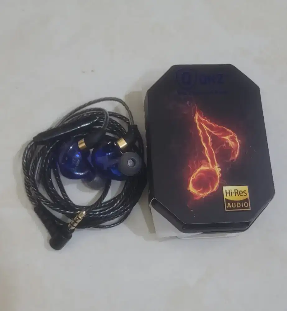 Earphone qkz sk7 fullset