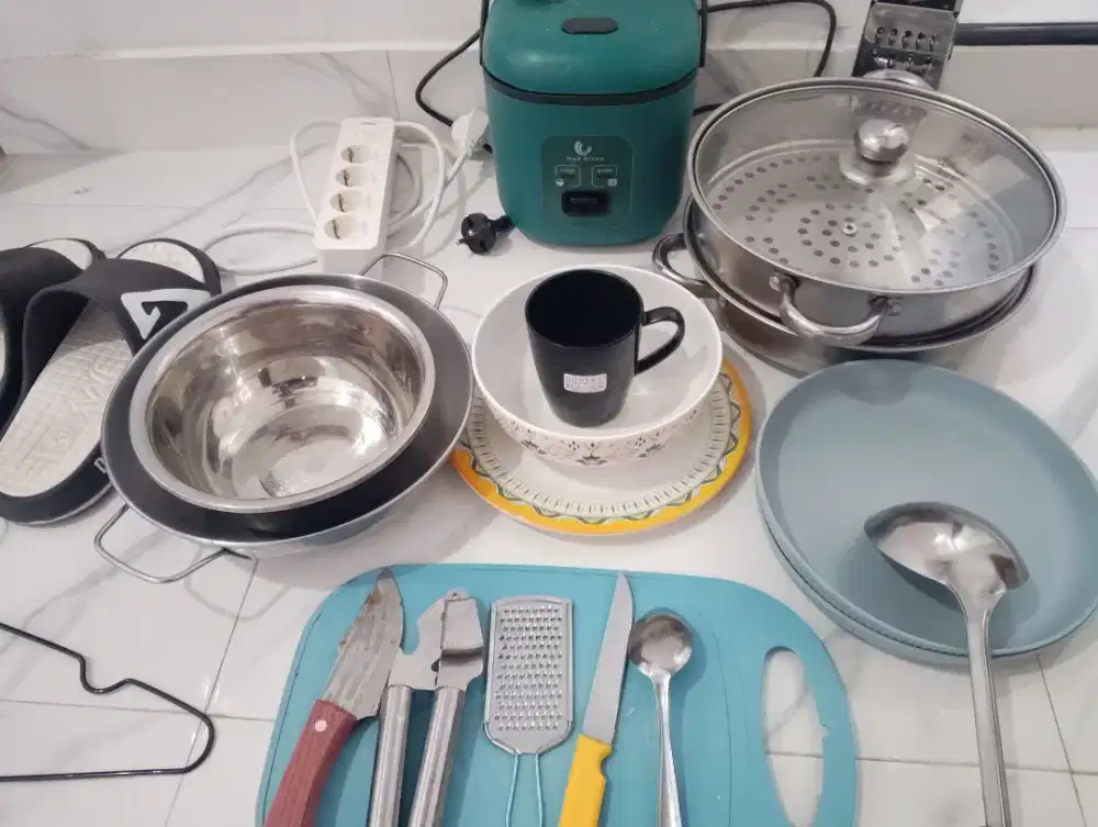 Peralatan lengkap dapur