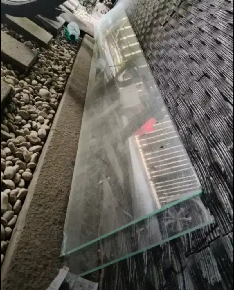 Gratis kaca 2,2 m * 25 cm