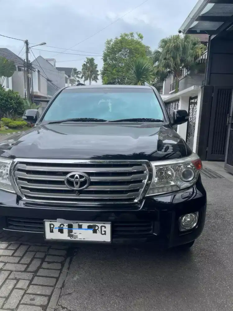 Land cruiser atpm 2012 TOP CONDITION