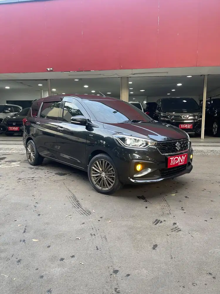 Suzuki Ertiga Hybrid Irit Banget Tgn 1 2022 Hitam