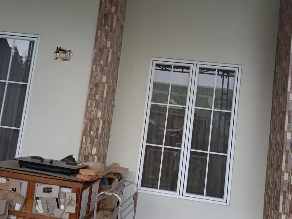 dijual cepat rumah  2 1/2 lt, ada mezanine, di banjar wijaya