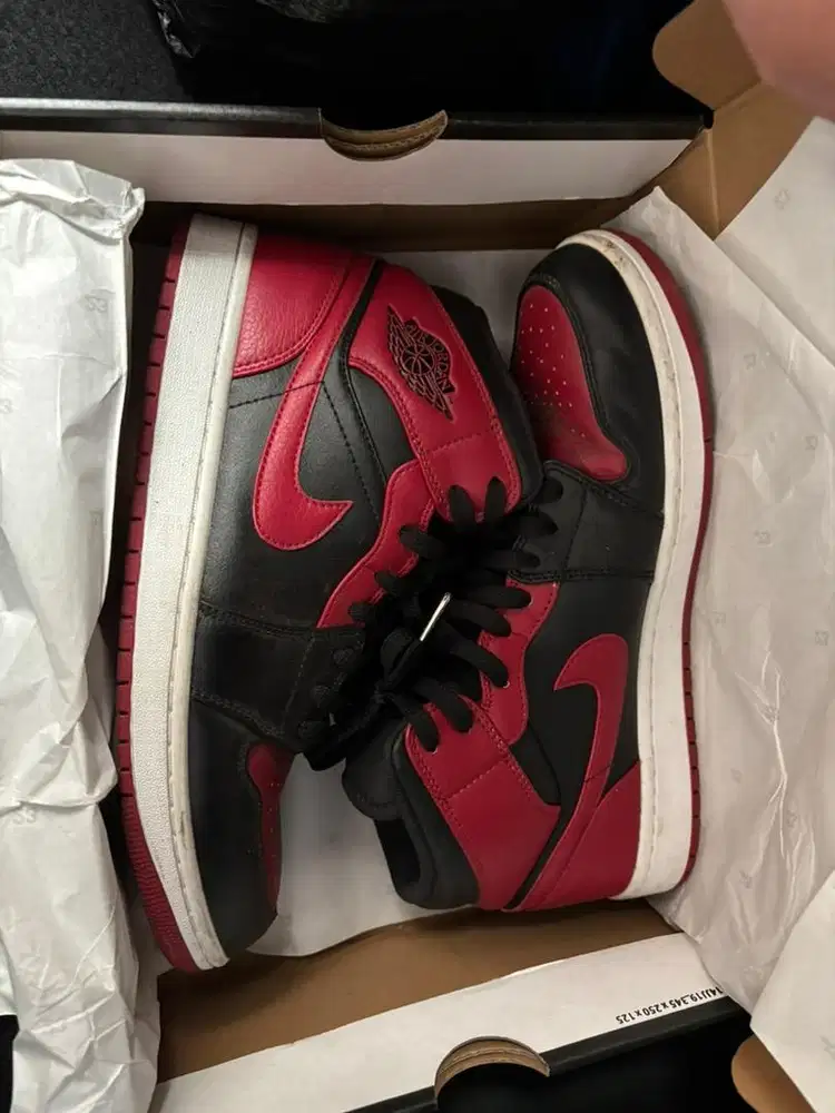 Jordan black red ori