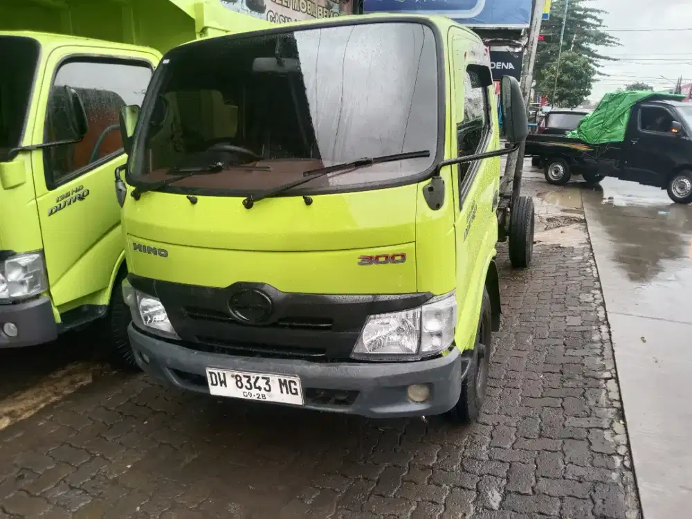 Hino Dutro 115SDL Long 2023