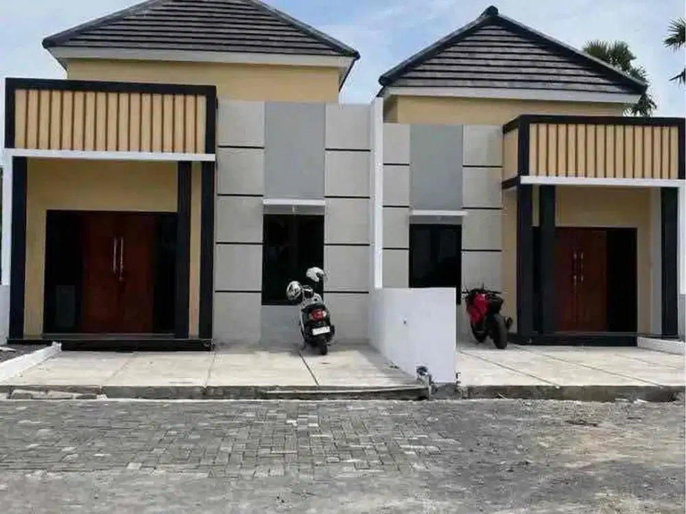 RUMAH BARU SIAP HUNI DEKAT PASAR BANGETAYU SEMARANG