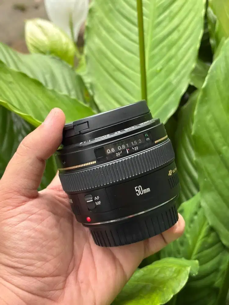 Canon 50mm f1.4 USM LIKE NEW