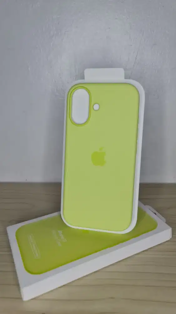 Case Iphone 17 Basic  Ibox Like New