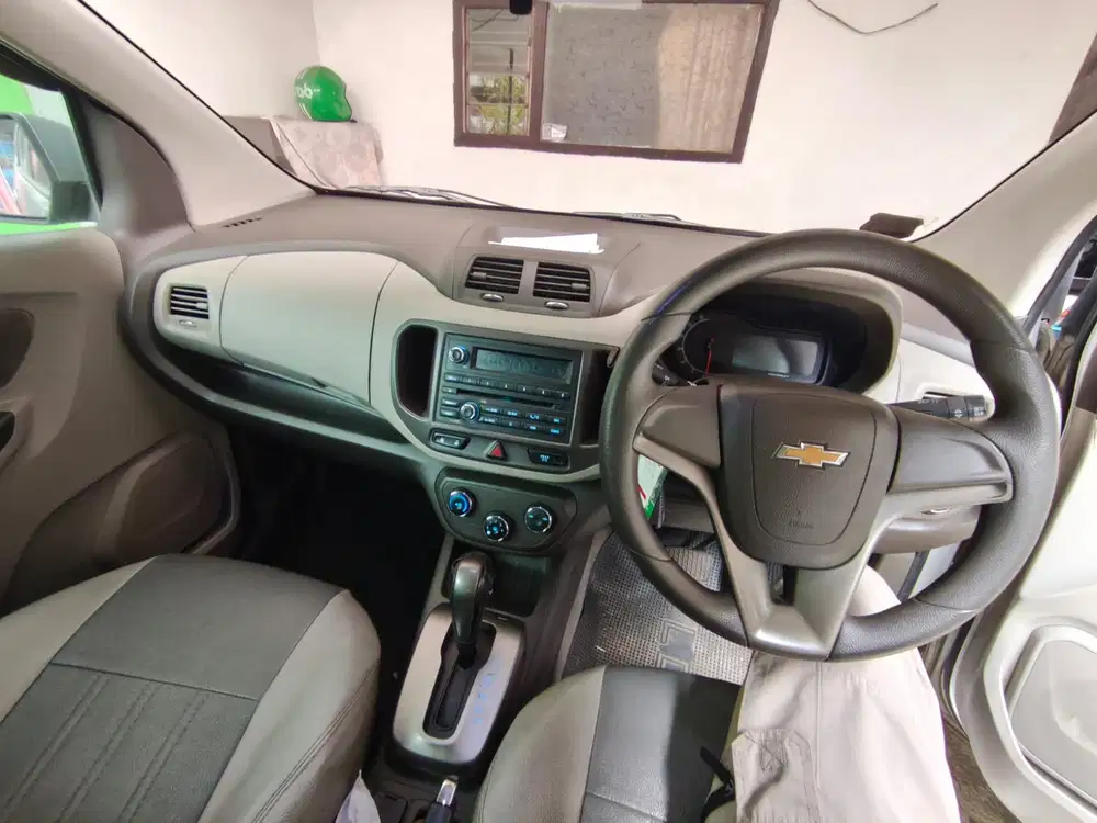 Chevrolet Spin 2014 Bensin