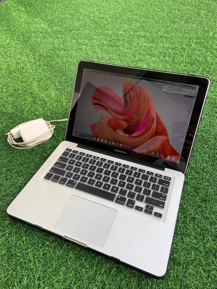 Macbook Pro 2013 4/128 jarang dipakai
