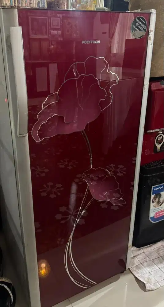 Dijual kulkas 1 pintu polytron