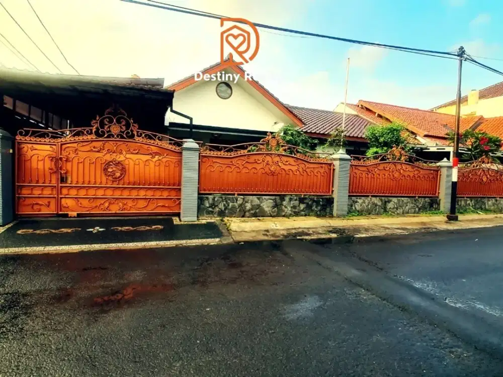 Jual Cepat Rumah Asri Modern Kawasan Elite Jatiwaringin Jakarta Timur