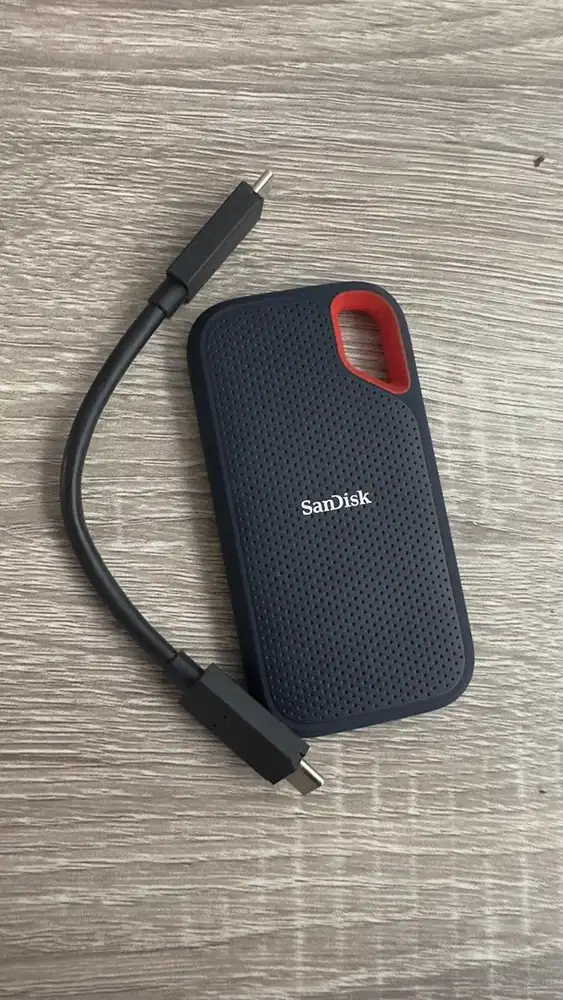 SanDisk SSD 2TB 1050MB/s
