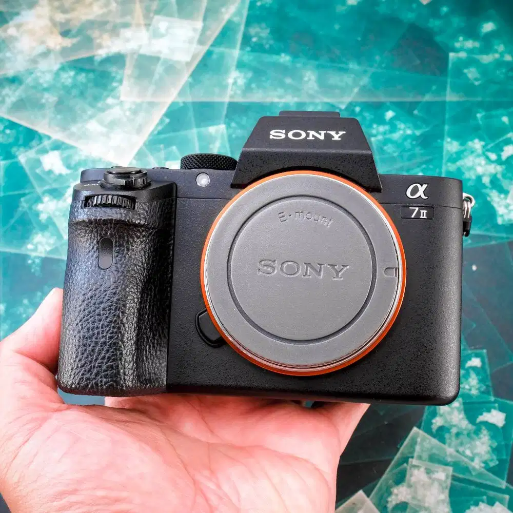 Sony A7 Mark II. Fullset Mulus Sekali. Sc 11rb. A7II A72