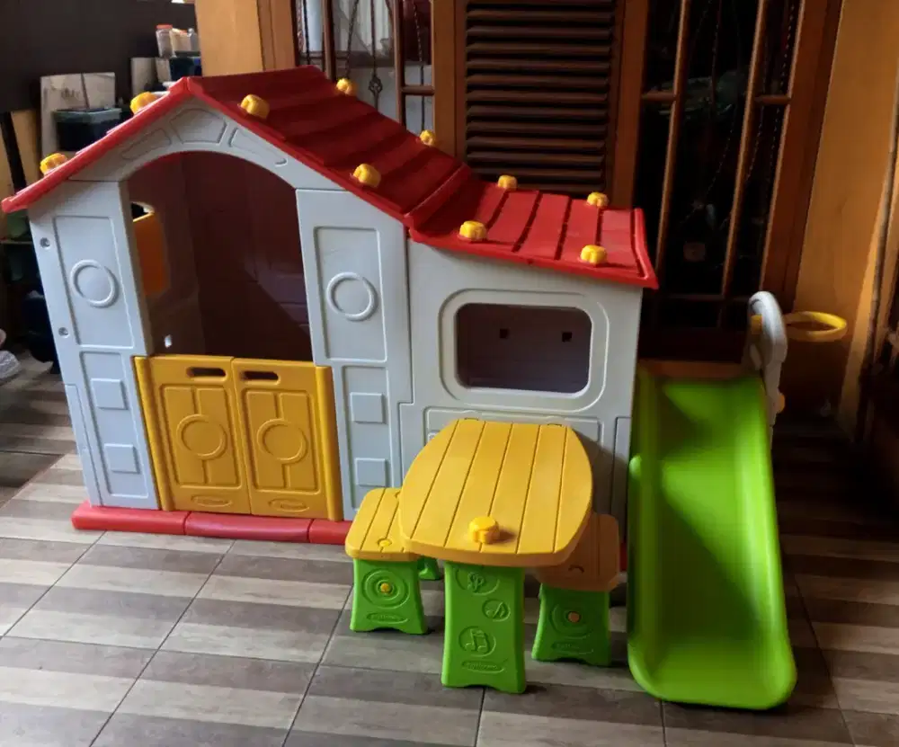 Perosotan playhouse Playground mainan anak mainan rumahan little tikes