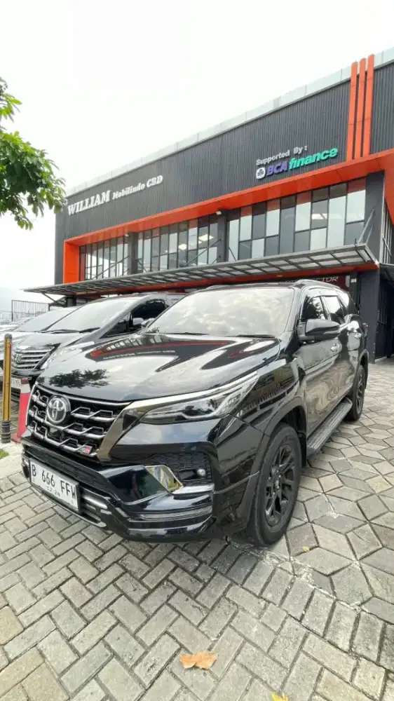 Toyota Fortuner GR Sport 2.8L Diesel Turbo A/T Triptonic 2023