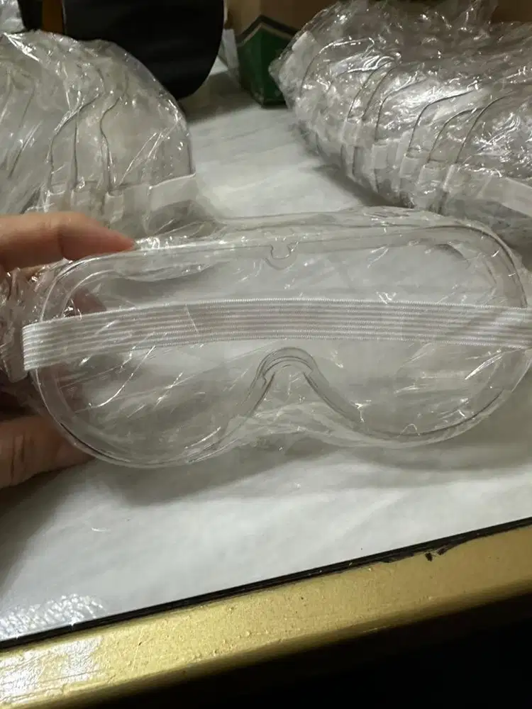 Kaca mata safety anti debu