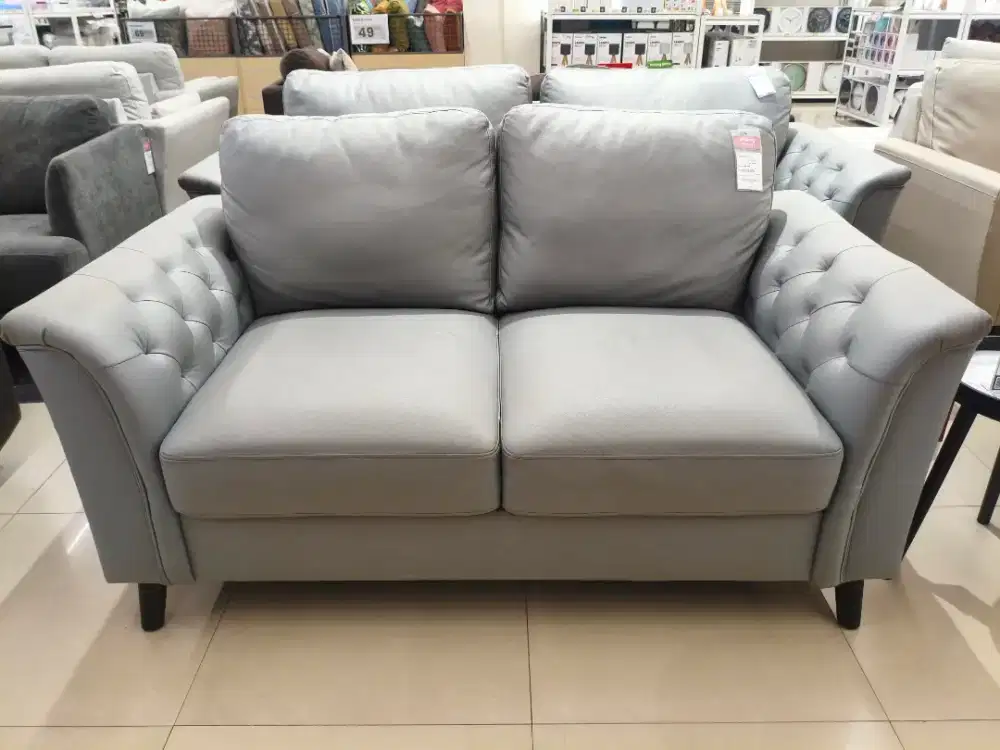 SOFA SELMA LORA 2 SEATER – NYAMAN, MODERN & ELEGAN