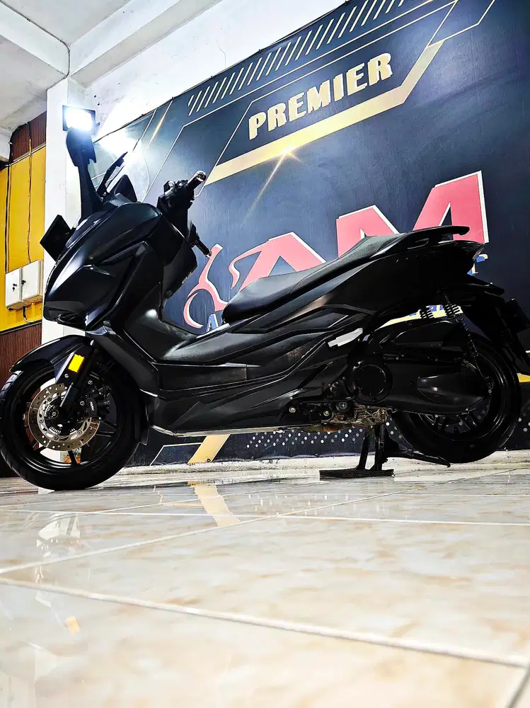 Honda Forza 250cc matic gede fitur modern mewah.Anugerah motor rungkut