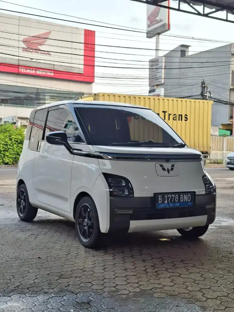 WULING AIREV LONGRANGE AT