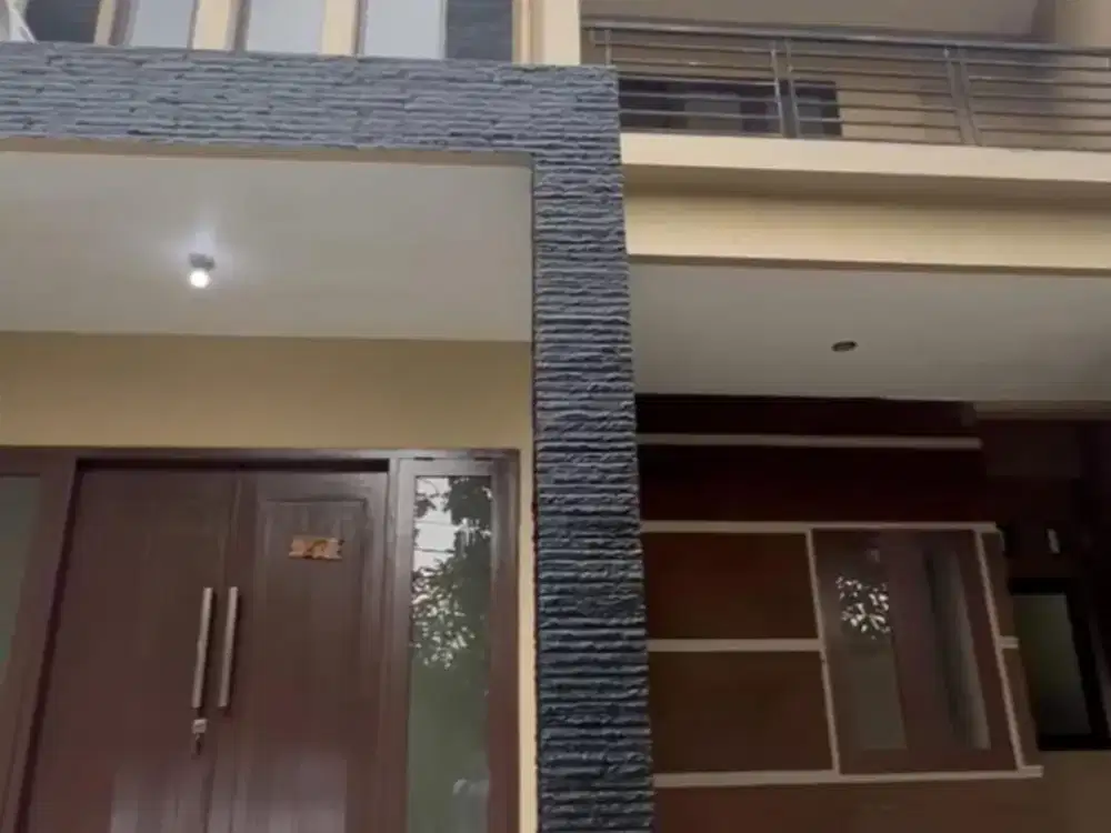 Fdig. Rumah Disewakan di Taman Lembah Hijau Lippo Cikarang