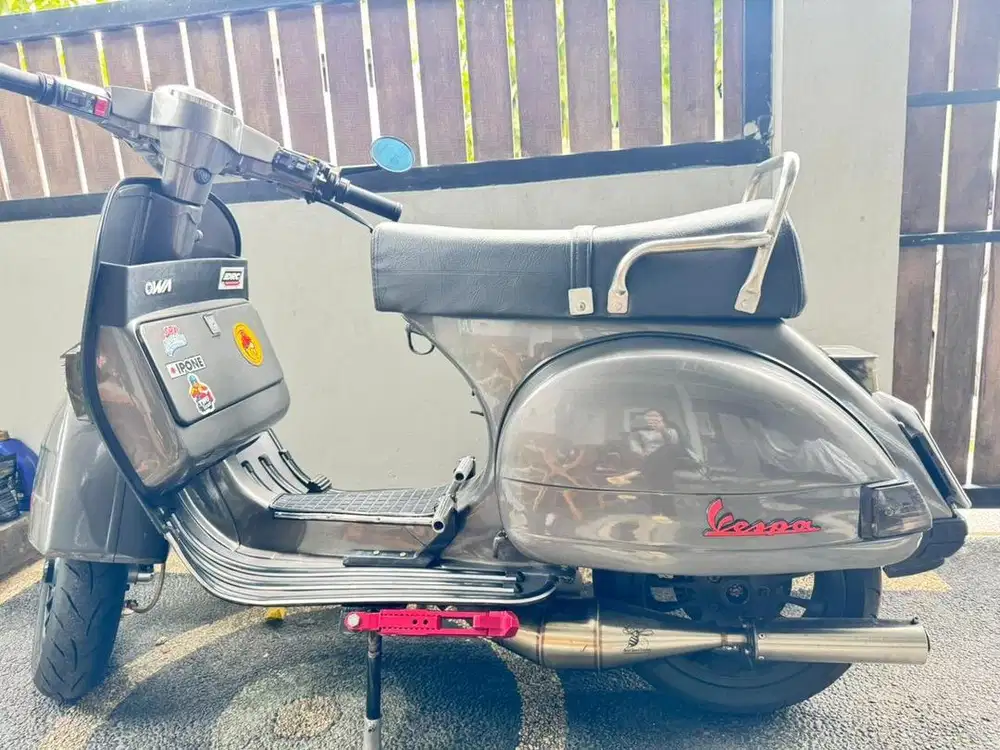 Jual vespa look new Px