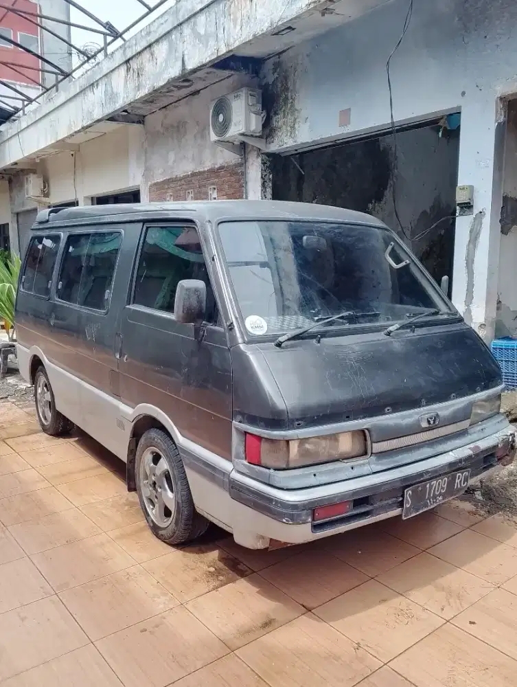 Mazda E 2000 thn 1996 harga 20 jt nego