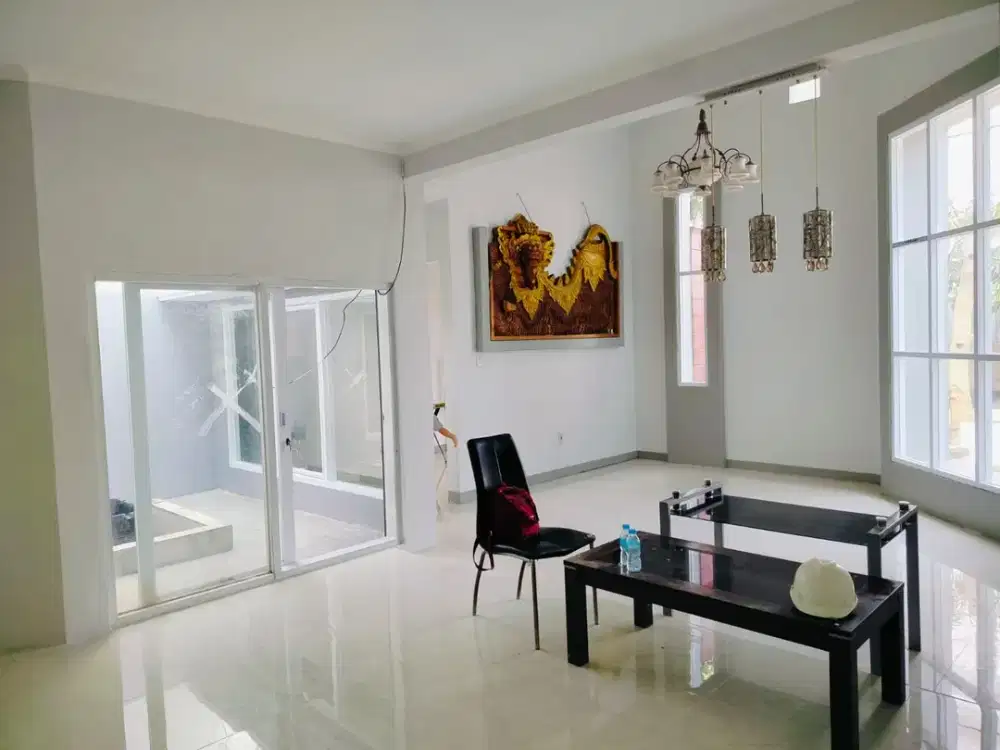 Jual Murah, rumah Bagus siap renov  Di Perumahan Persada Kemala, Bekasi Barat