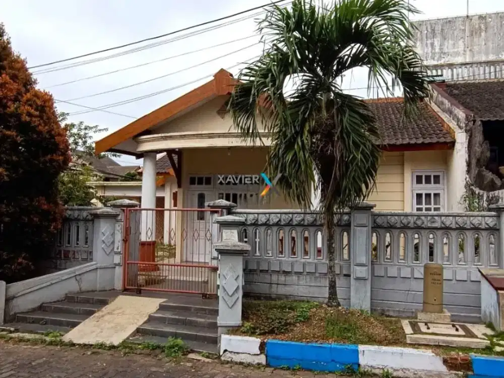 Dijual Rumah Lokasi Strategis Posisi Hook di Blok Depan Pondok Blimbing Indah Araya, Malang