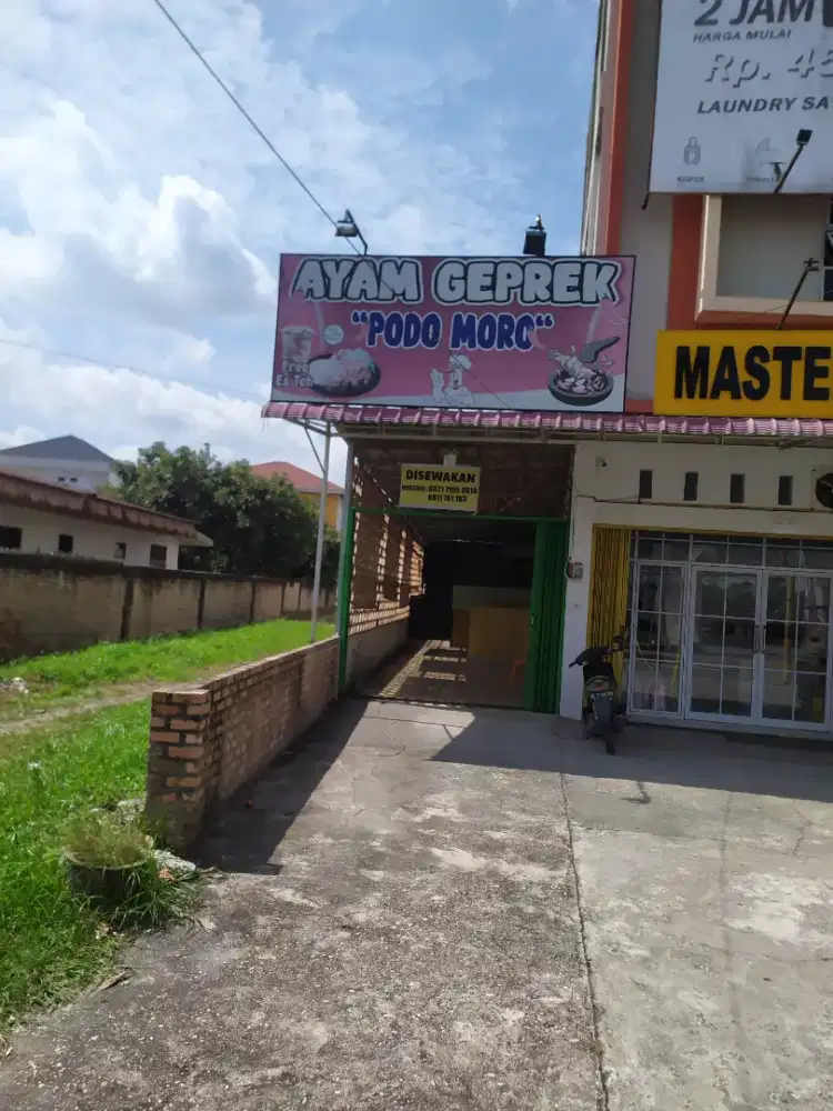 Disewakan bagunan kedai canopy