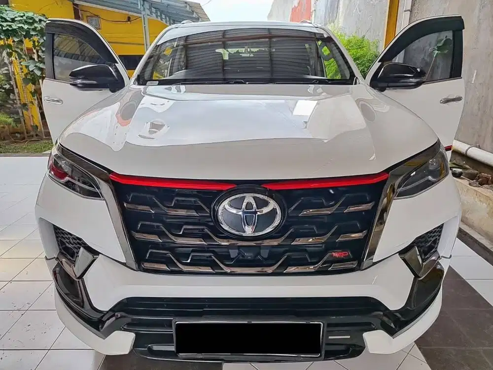[Terawat] TOYOTA FORTUNER VRZ 2.4 TRD SPORTIVO Matic 2020 Mulus