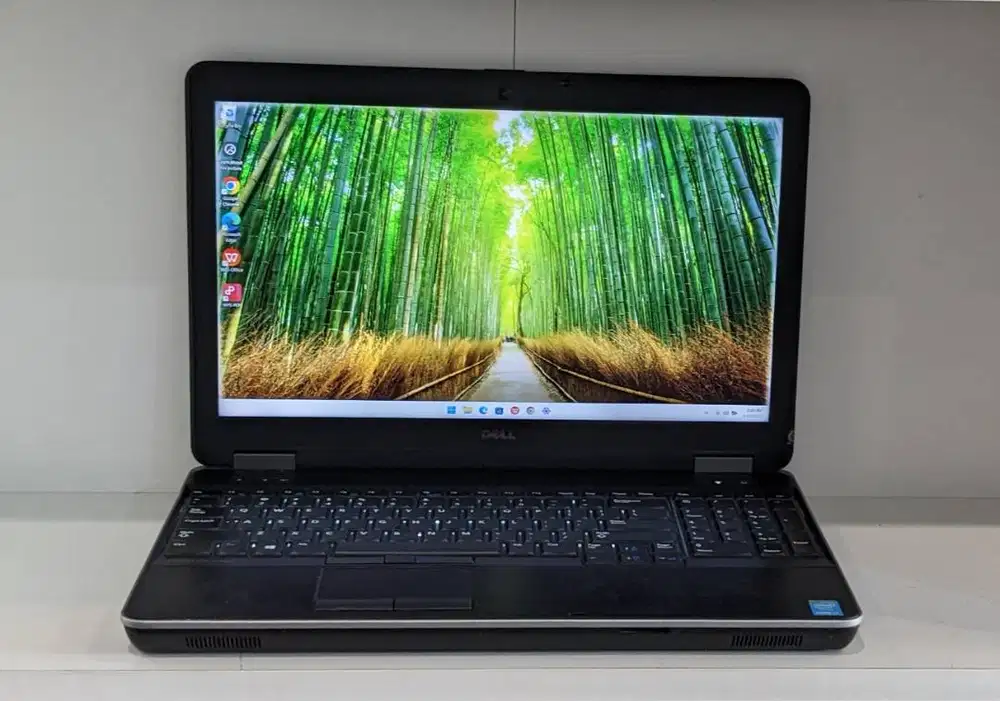 Laptop Dell Latitude E6540 Core I5-4300M | RAM 4GB | SSD 256GB