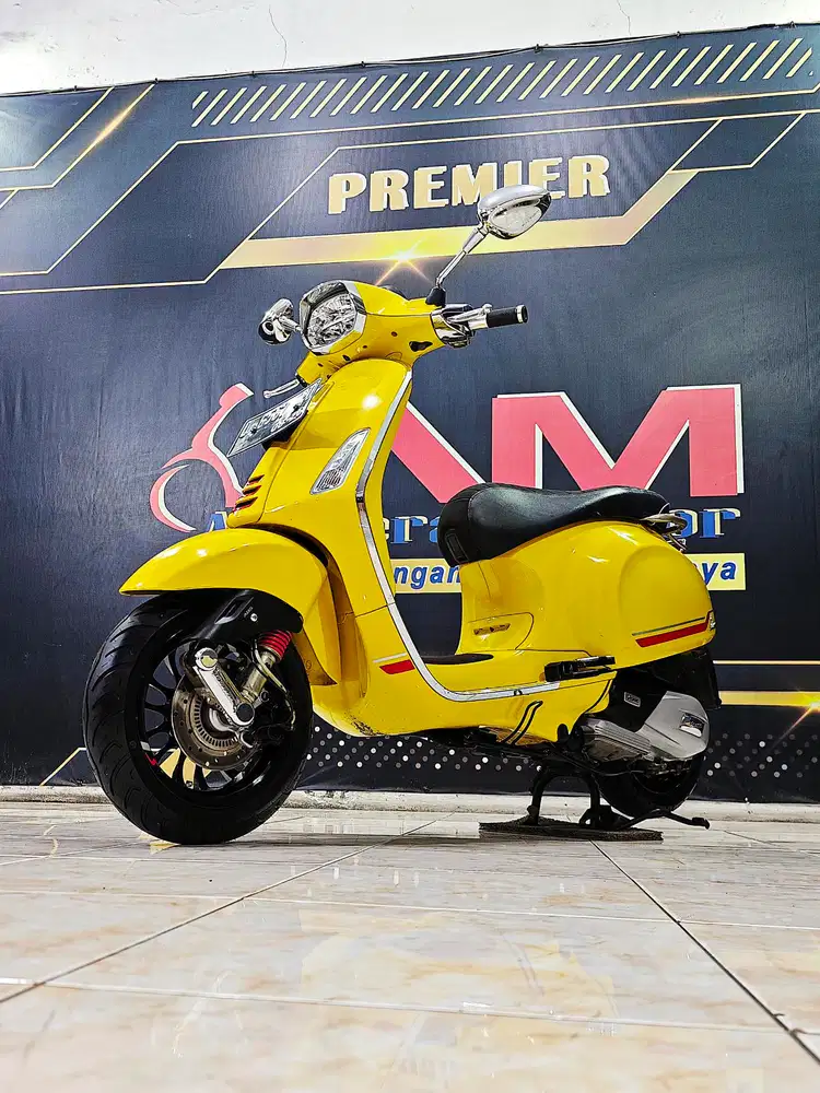 Sprint S abs clasic Modern Yellow Sole glossy .Anugerah motor rungkut