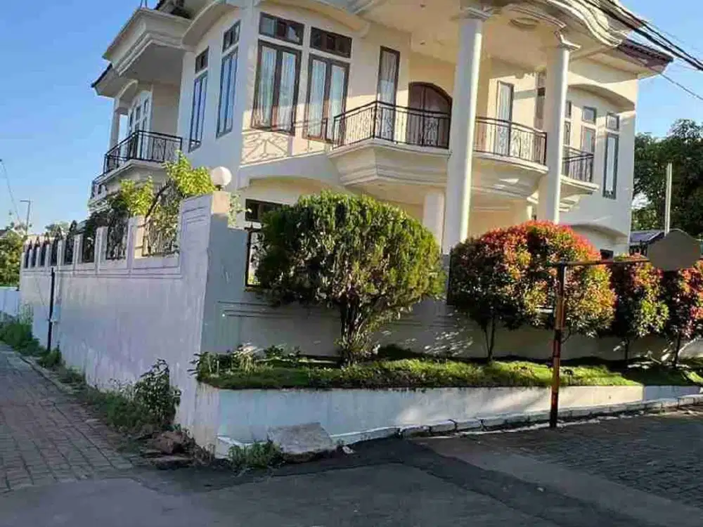 ( DEKAT UNDIP ) RUMAH HOOK MEWAH DI BULUSAN SELATAN TEMBALANG SEMARANG