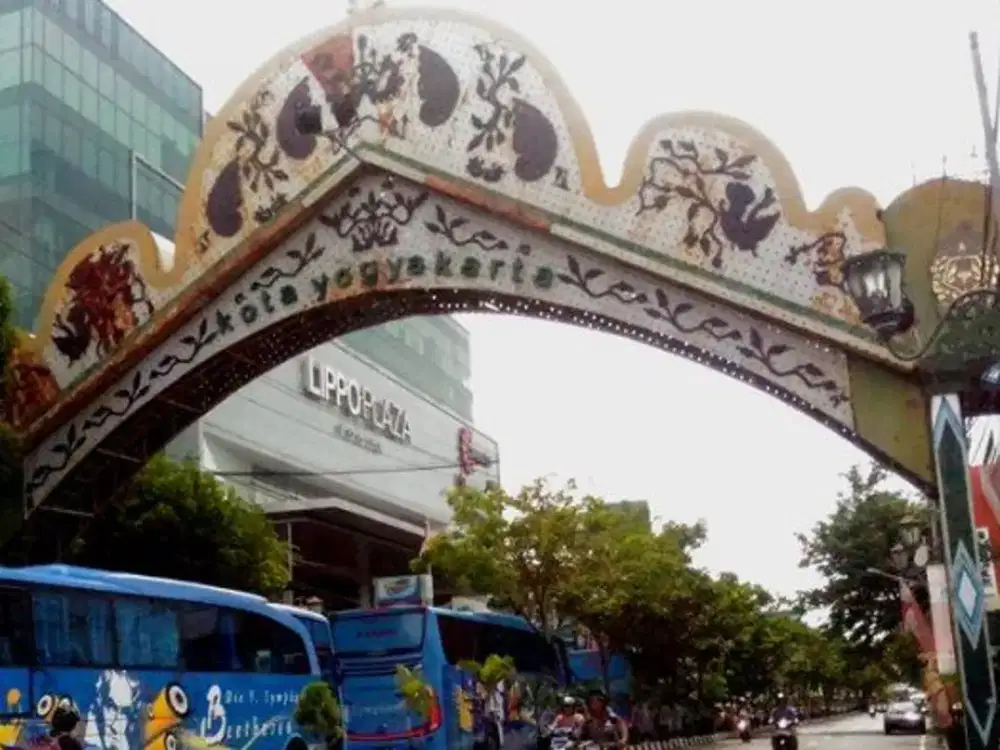 Tanah SHM Premium Depan Amplaz Mall Jogja