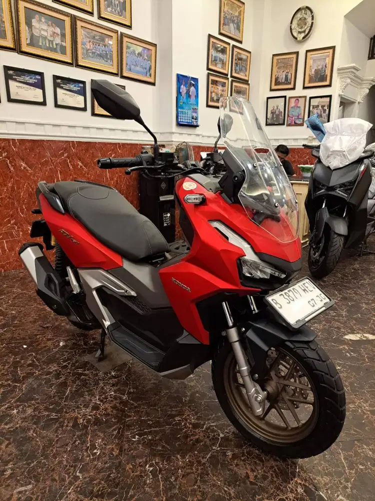 HUH IMA DP PROMO ADV 160 ABS 2025 LIKE NEW GARANSI MESIN FREE SERVIS