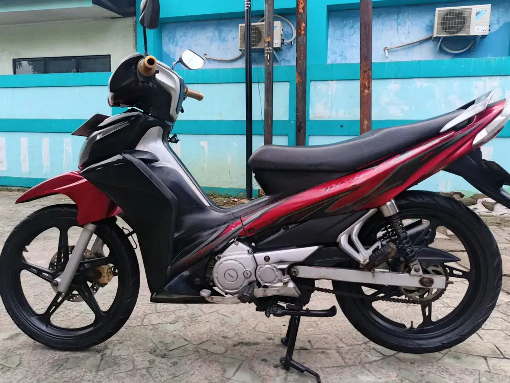 Yamaha Jupiter z 2011 stater tokcer halus mulus terawat