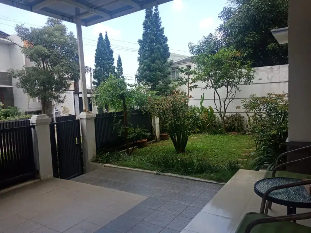 RUMAH ASRI BESAR TERAWAT 2 LANTAI SIAP HUNI DI SETRA REGENCY BANDUNG