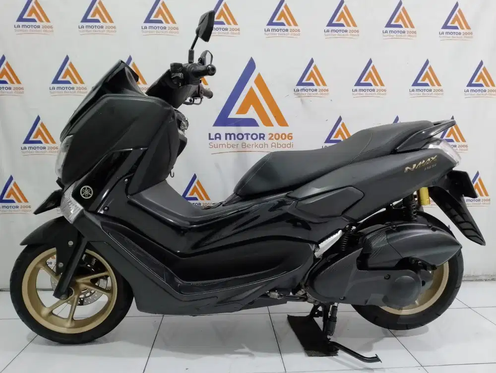 SIAP PAKAI YAMAHA NMAX OLD THN 2018 (SS LENGKAP/MESIN AMAN/PJK HIDUP)