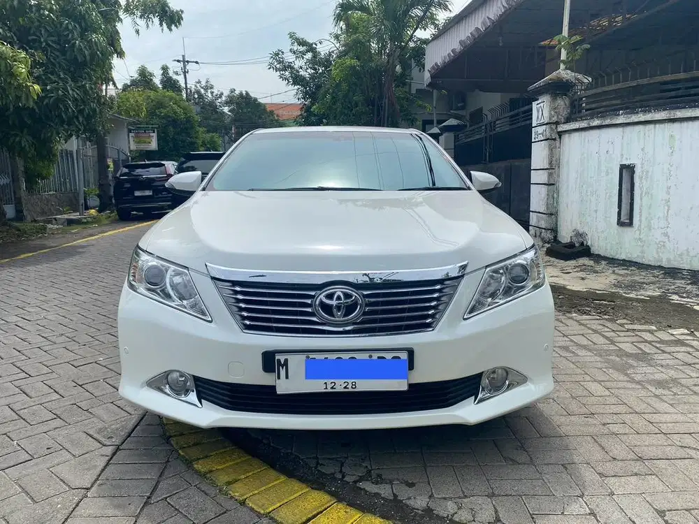 Toyota Camry V 2018 Automatic