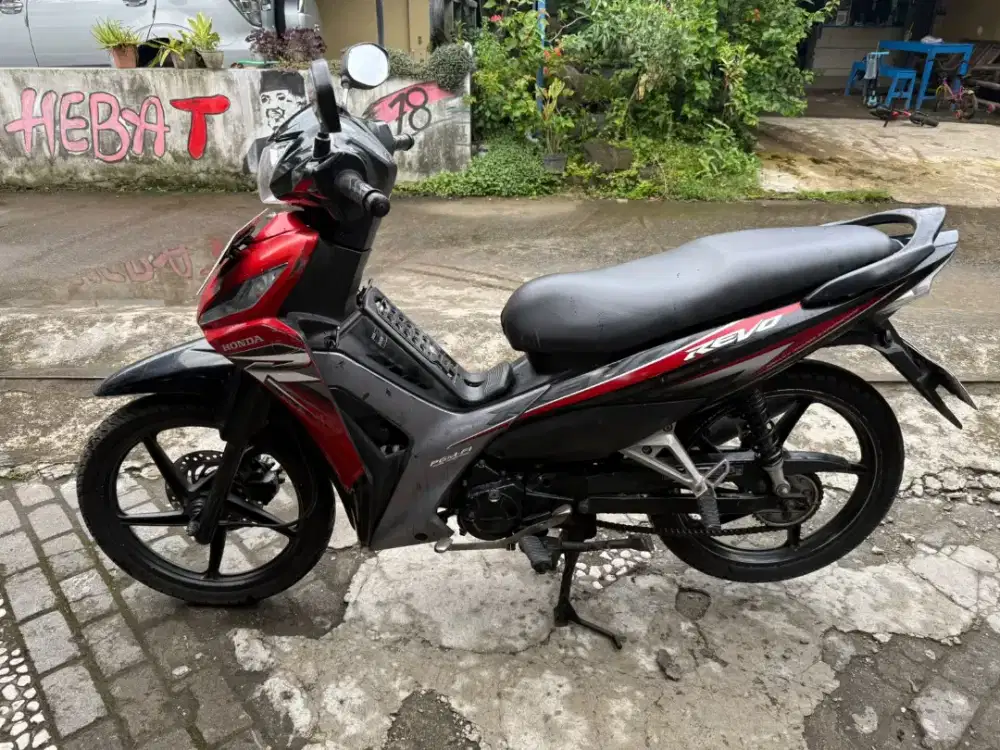 Revo CW THN 2014 plat AB Bantul