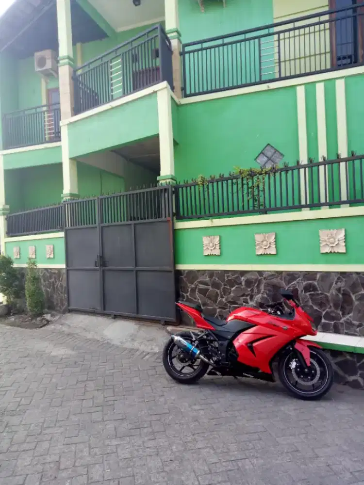 Kos putri belakang BPBD propinsi jatim/RS mitra keluarga waru