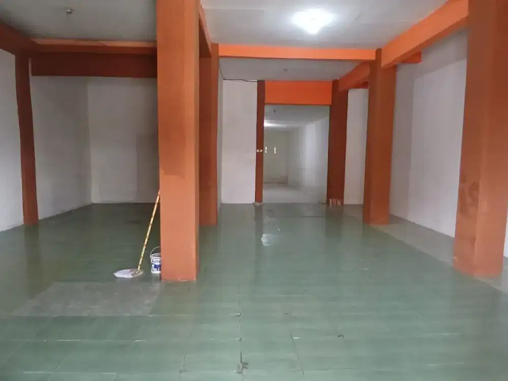 GUDANG BERSIH LUAS COCOK UNTUK KANTOR PAKET SIAP PAKAI DI BATUJAJAR BANDUNG
