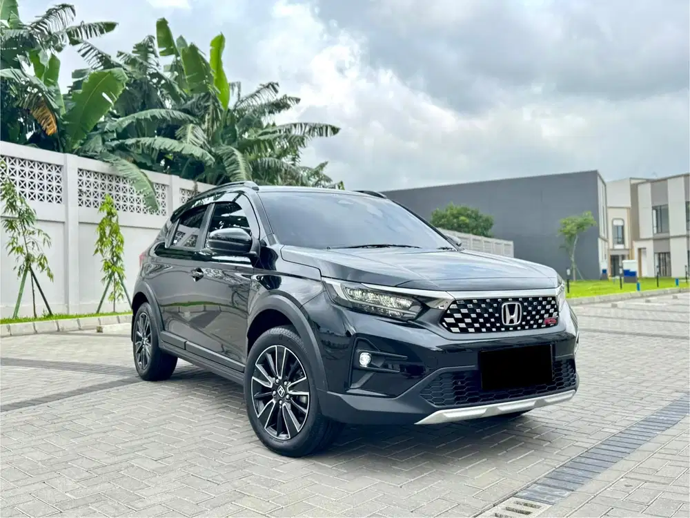 (KM 7 RIBU) HONDA WRV RS SENSING Hitam 2024 LIKE NEW