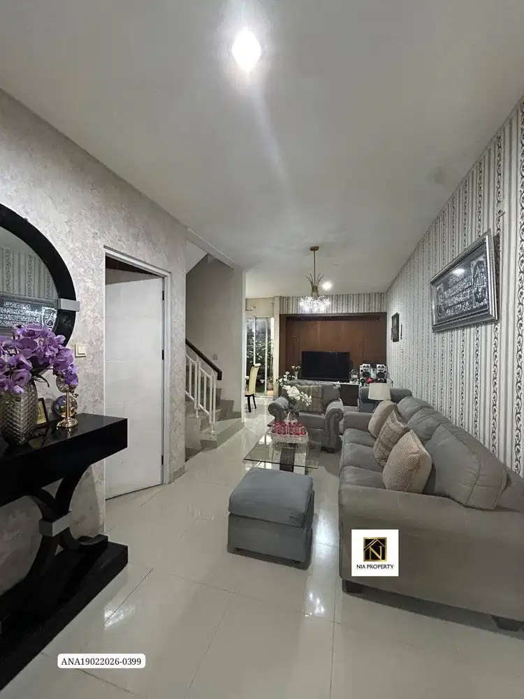 Rumah Cantik 2Lantai Cibubur Country