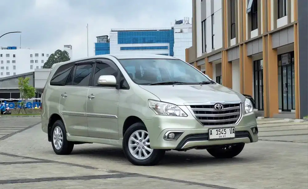 Toyota Kijang Innova V 2.0 MT/Manual 2014 Bensin