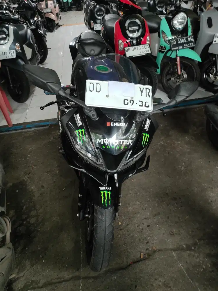 Yamaha R15 155cc 2019 hitam